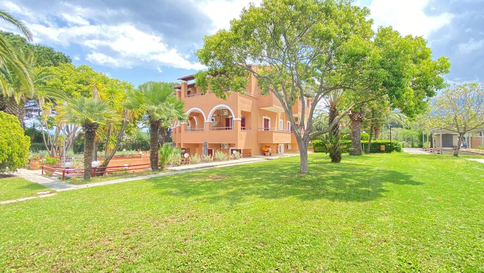 Villa Pami Almiros Beach Exterior photo